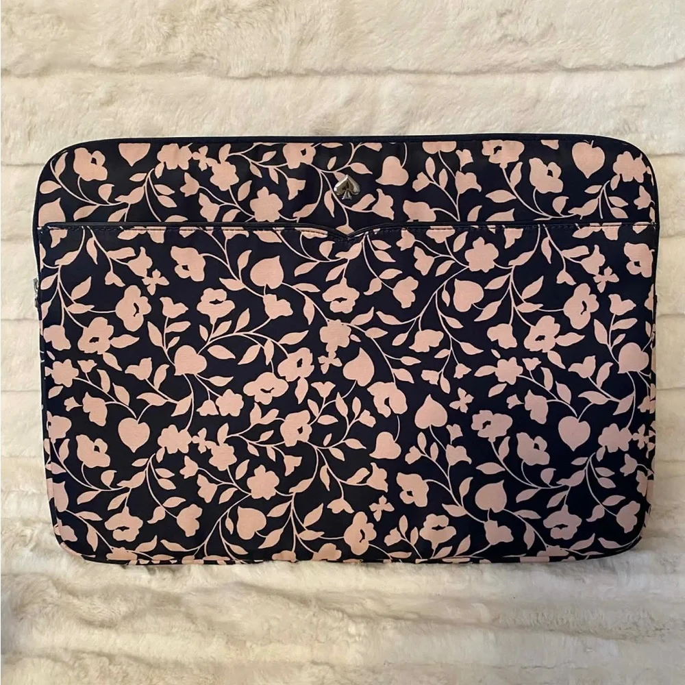 ‼️Flash SALE‼️Like New Kate Spade Laptop Case